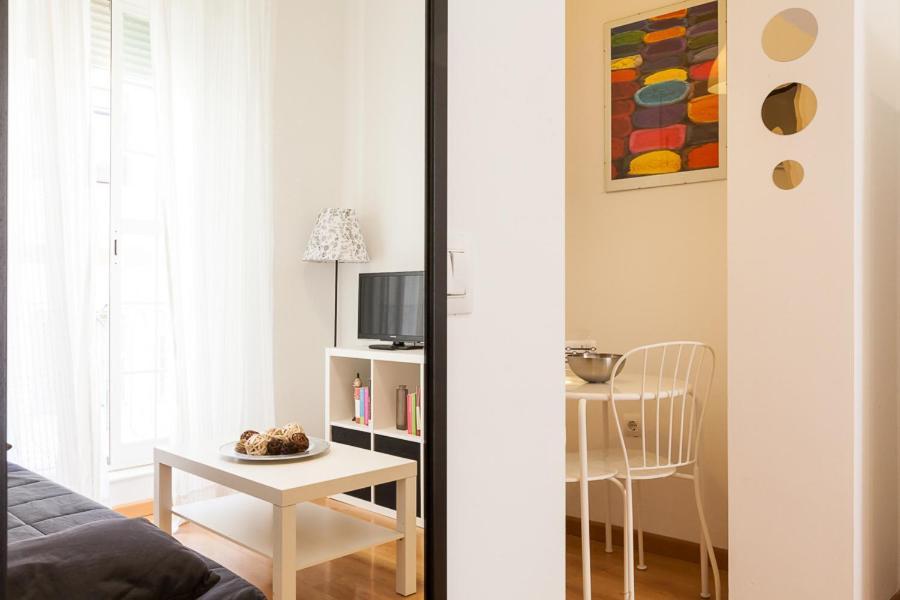 Peral Home Cozy Apartment Seville Exterior photo
